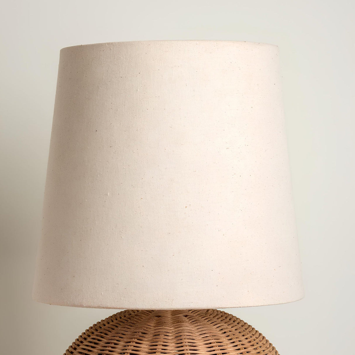 Rattan Table Lamp  Natural Woven Base With Linen Shade - Product detail 8