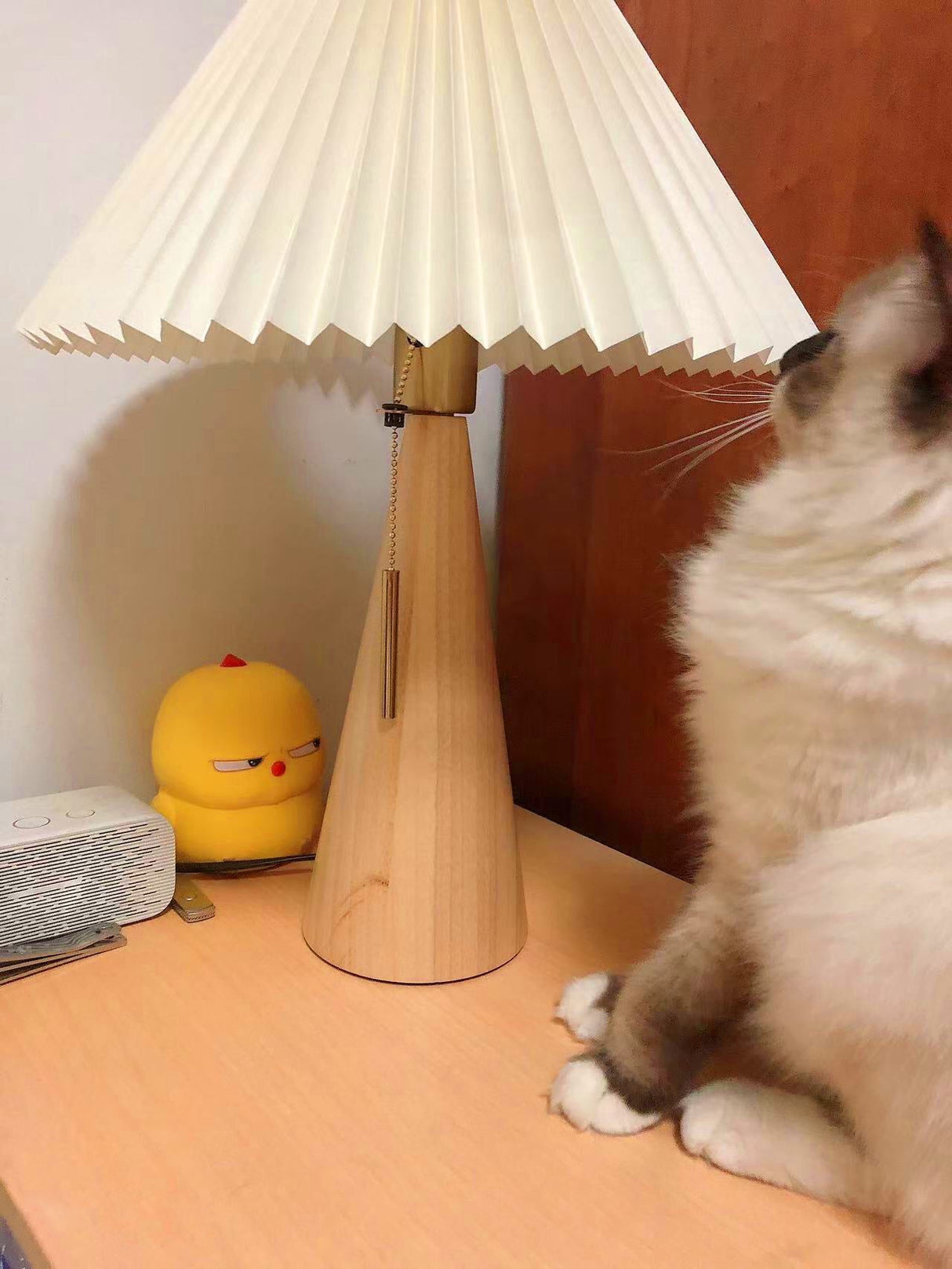 Wooden Table Lamp  Pleated Linen Shade Mid-Century Design - Product detail 46
