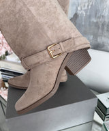 Suede Knee High Boots  Classic Beige Block Heel Design - Product detail 4