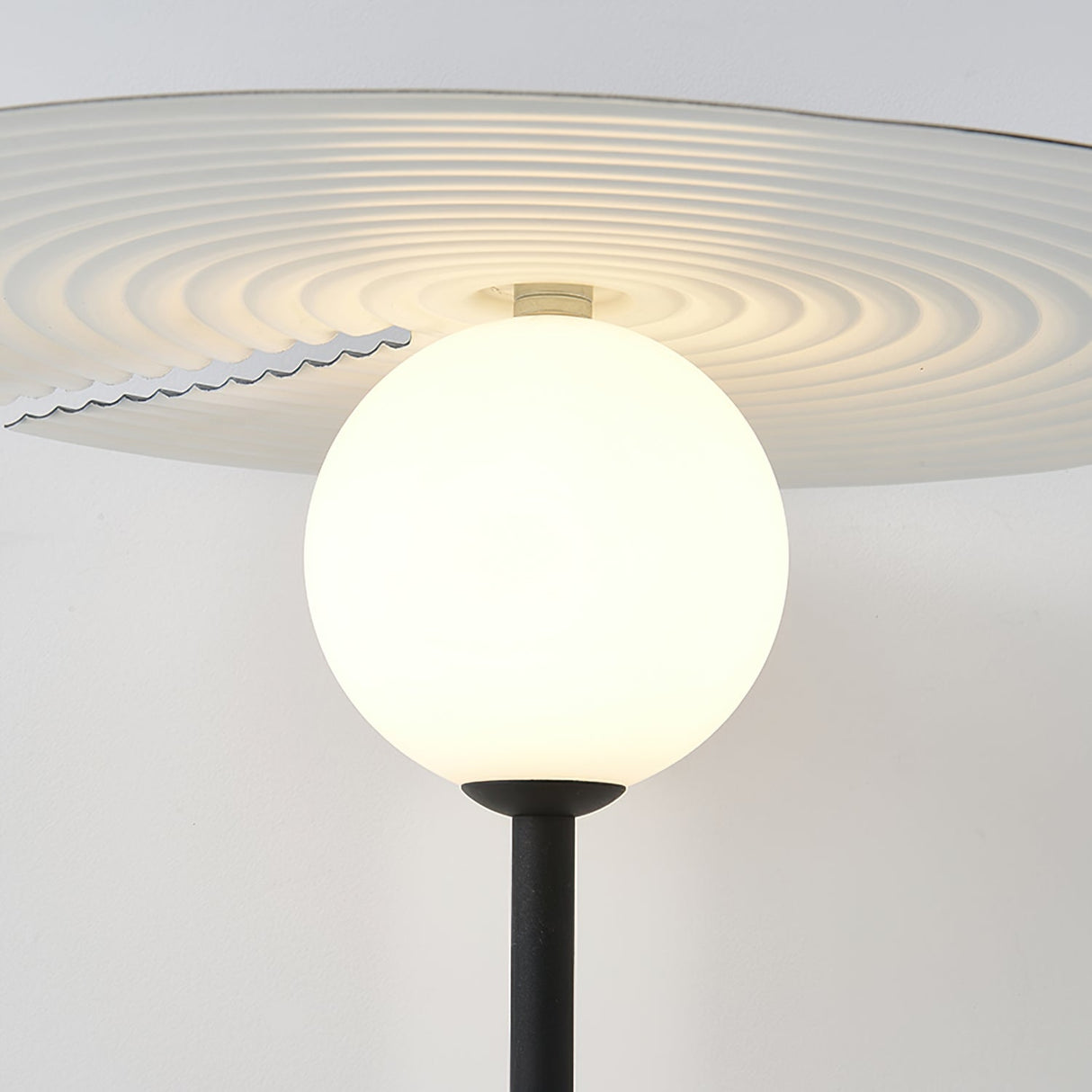 Modern Table Lamp  Rotating Disc Shade Design - Product detail 4