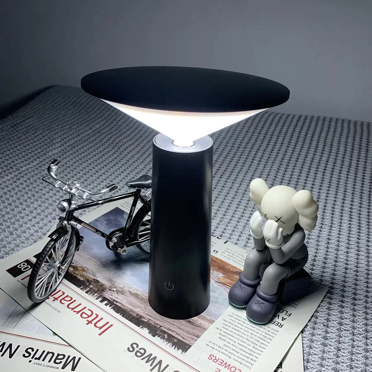 Modern Wireless Table Lamp  Touch Control LED Design - Product detail 4