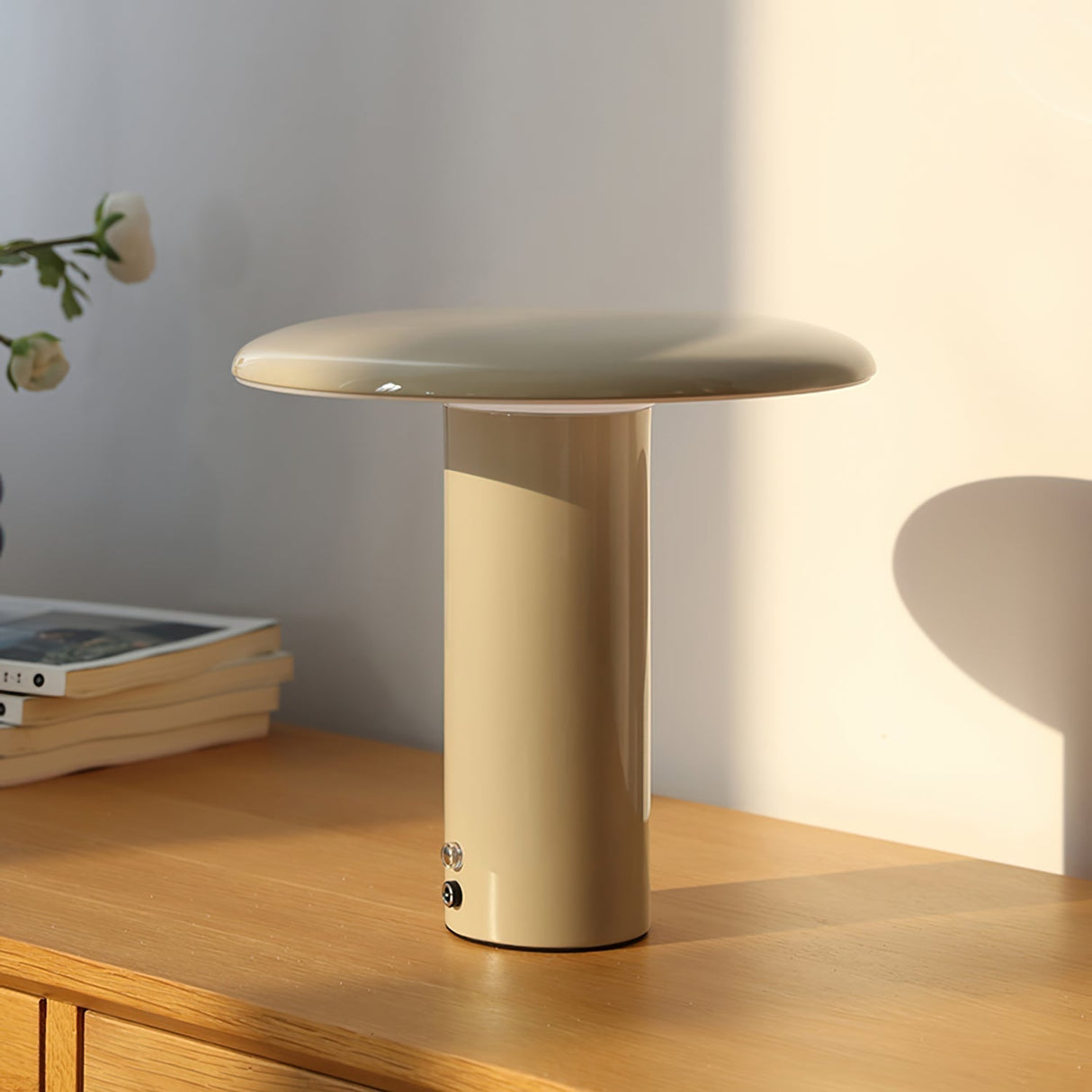 Modern LED Table Lamp  Wireless USB Charging Design - Detailed view
