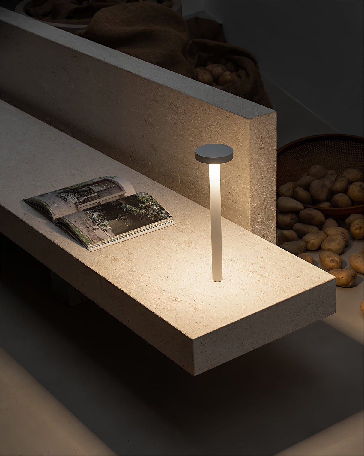 Modern LED Table Lamp  Magnetic Base Portable Design - Product detail 28