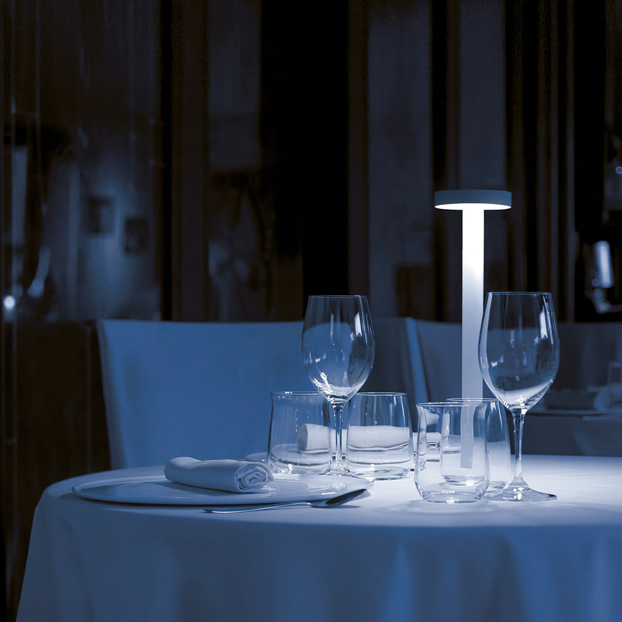 Modern LED Table Lamp  Magnetic Base Portable Design - Product detail 24
