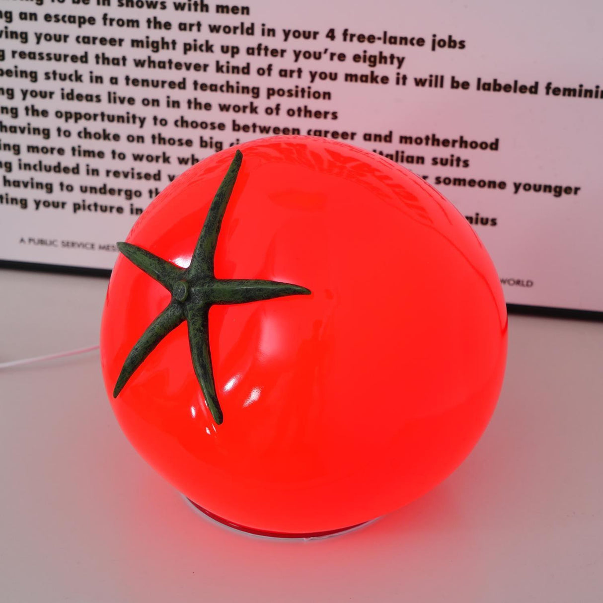 Tomato Table Lamp  Playful LED Resin Design - Product detail 32