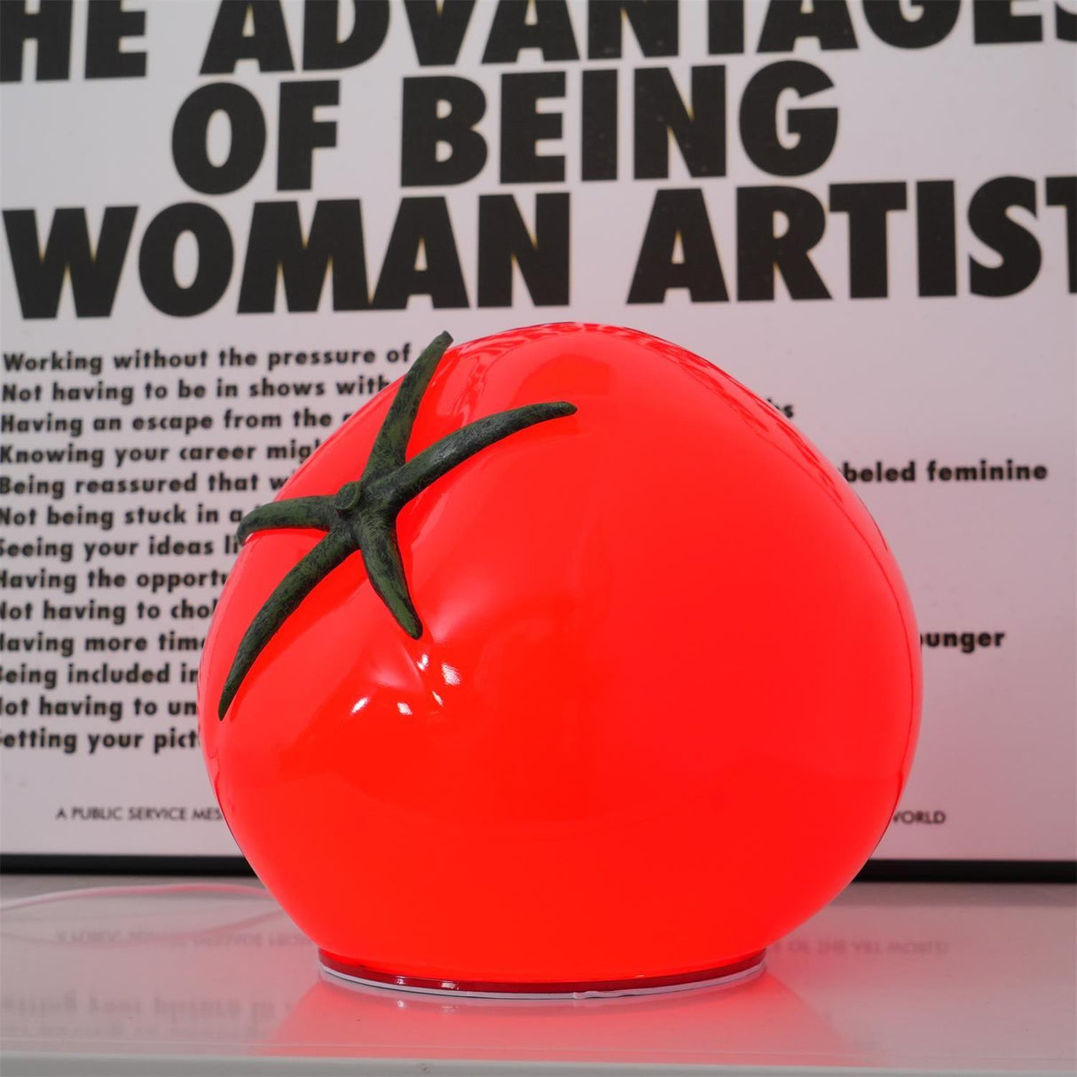 Tomato Table Lamp  Playful LED Resin Design - Product detail 33