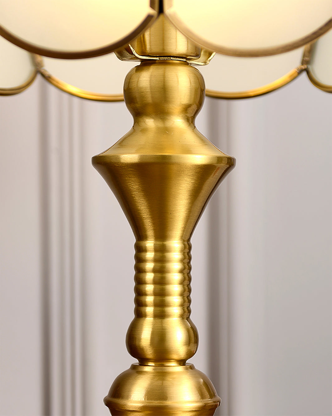 Vintage Brass Table Lamp  Tulip Glass Shade Design - Product detail 10