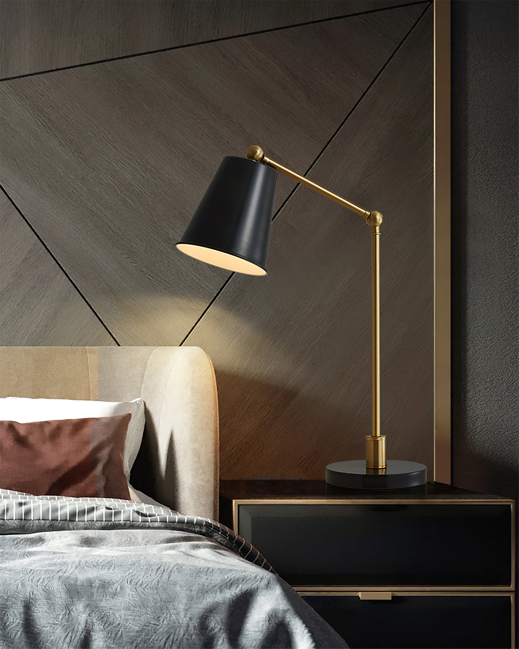 Modern Task Desk Lamp  Brass and Black Metal Design - Product detail 10