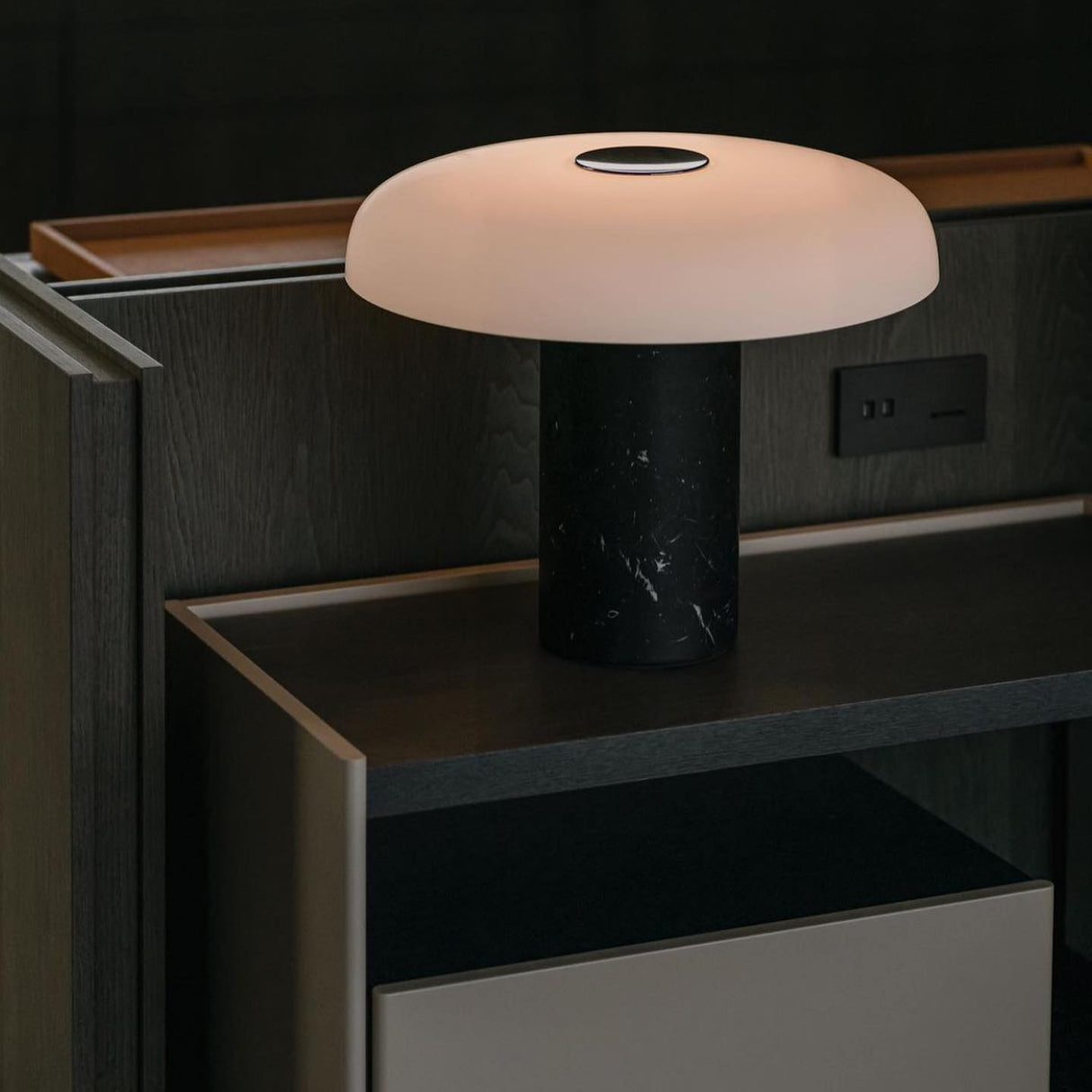 Modern Table Lamp  Black Marble Glass Design - Product detail 6