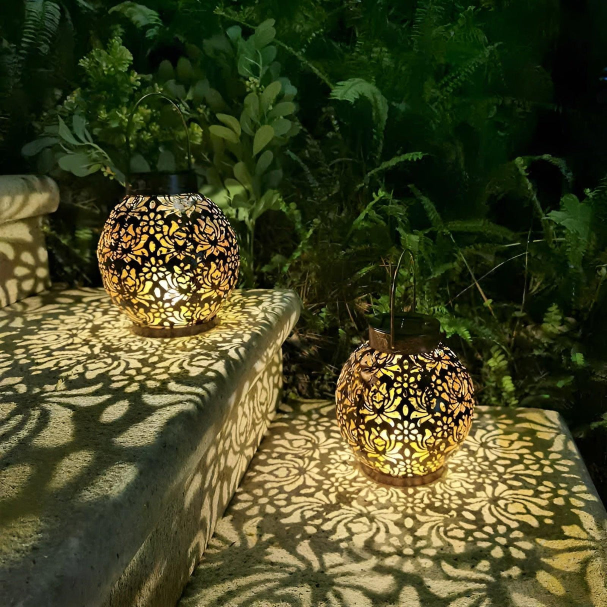 Solar Garden Lantern  Moroccan Pattern LED Light - Detailed view