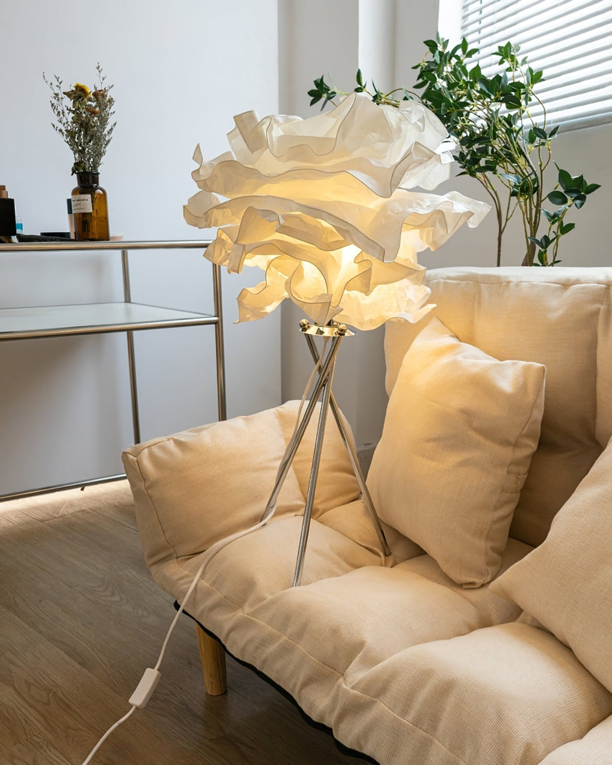 Cloud Paper Table Lamp  Sculptural White Shade Design - Product detail 10