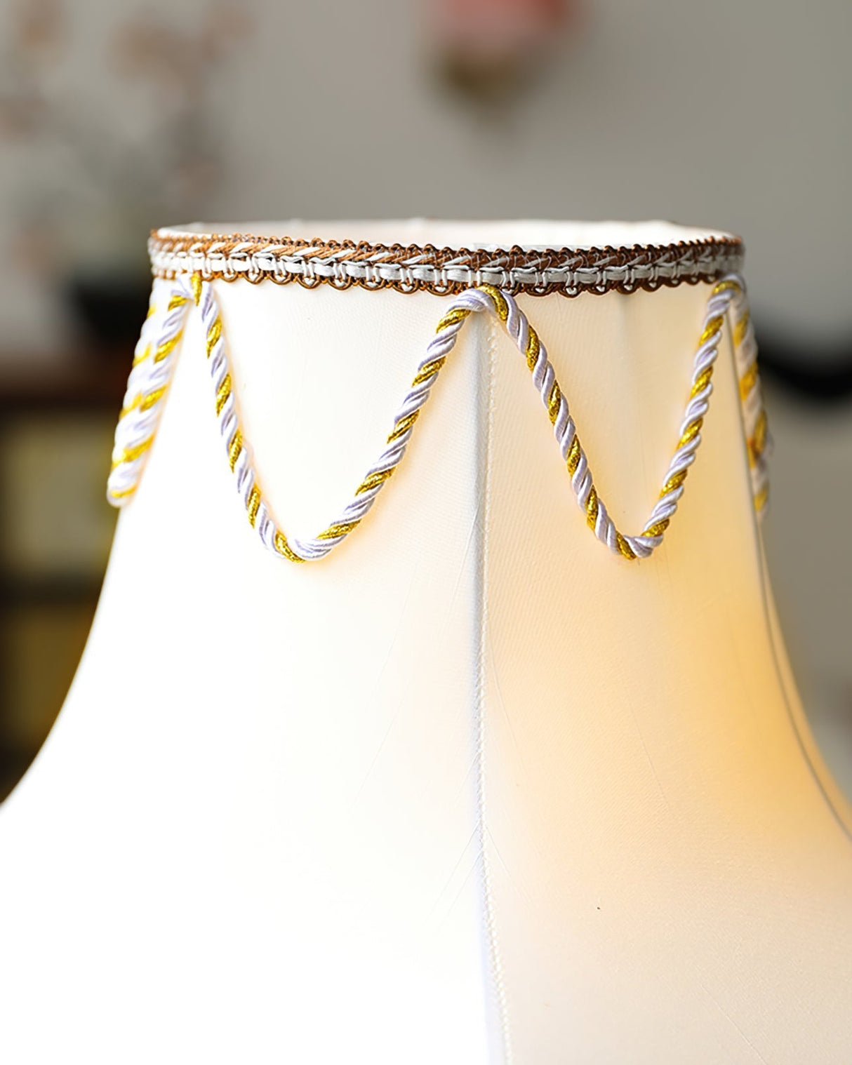 Victorian Table Lamp  Brass Base with Fringed Shade - Product detail 6