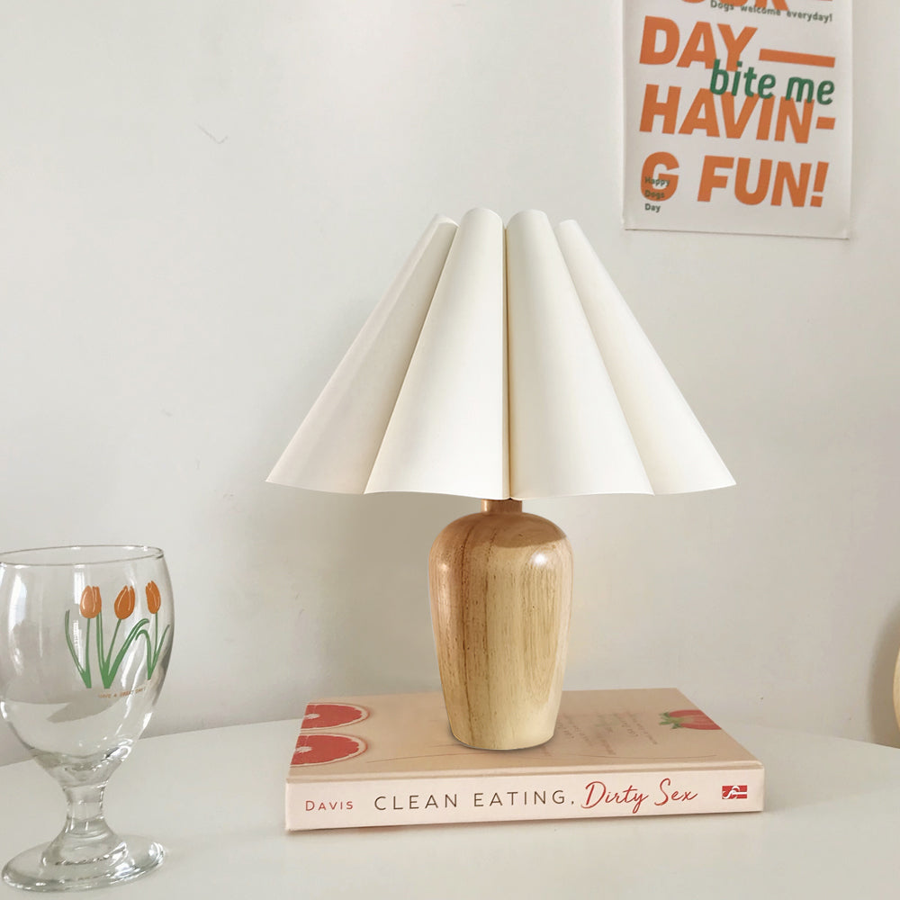 Vintage Table Lamp  Pleated Shade Wood Base - Product detail 5