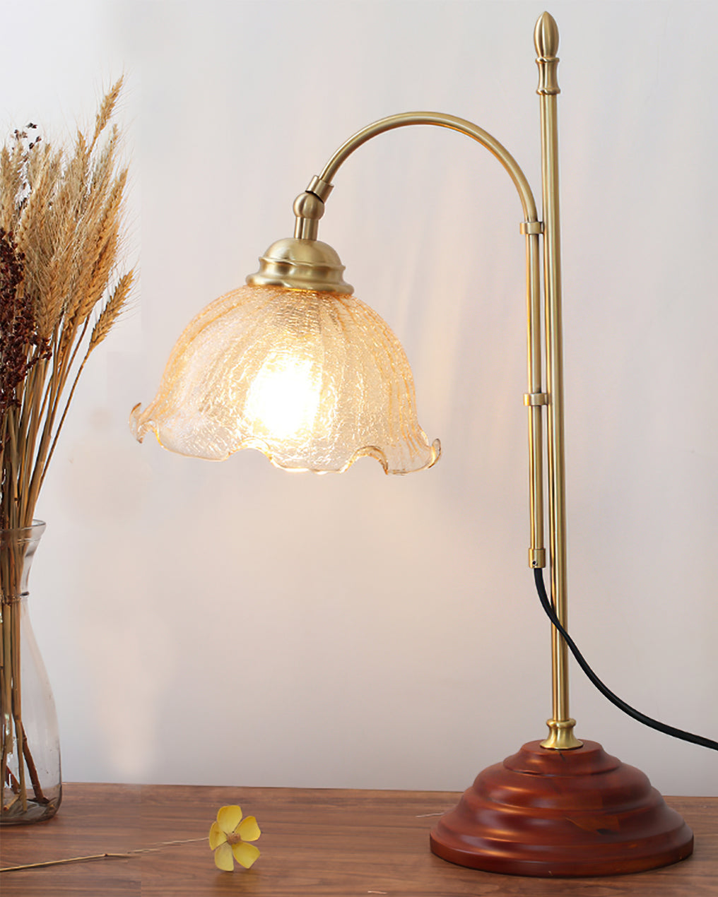 Vintage Table Lamp  Brass Arm With Glass Shade - Product detail 16