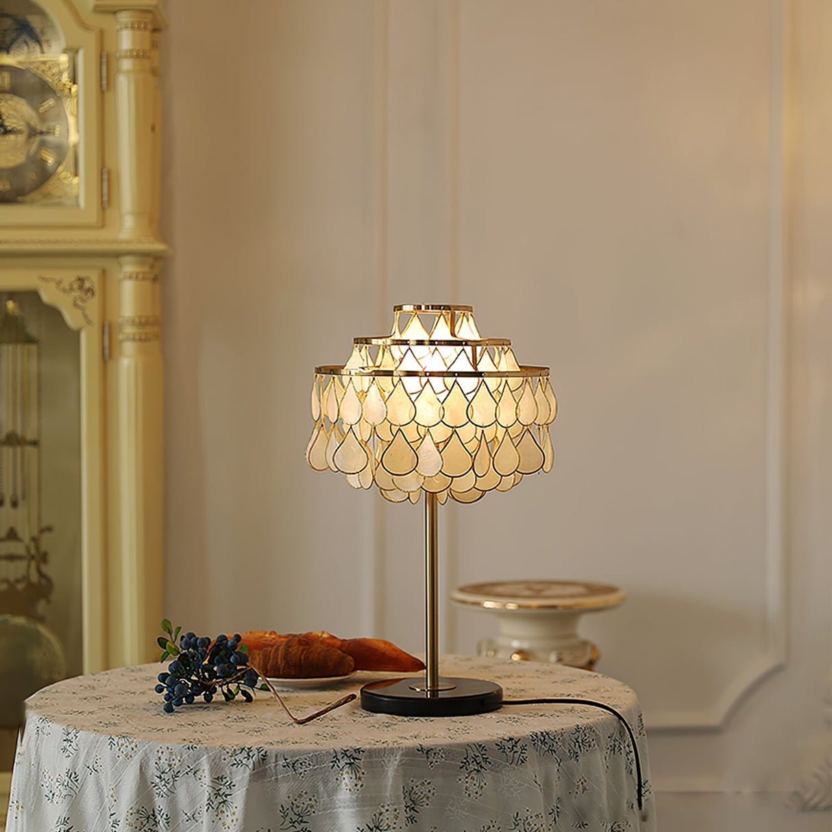 Shell Table Lamp  Layered Mother of Pearl Design - Product detail 6