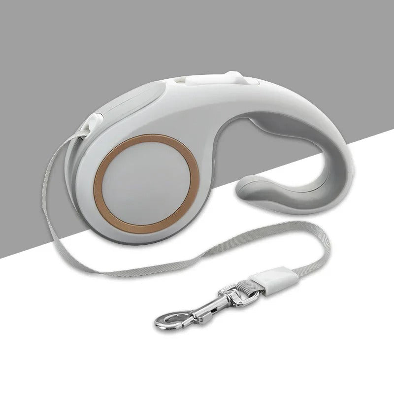 Retractable Dog Leash  Ergonomic Handle with Auto-Lock Mechanism - Product showcase