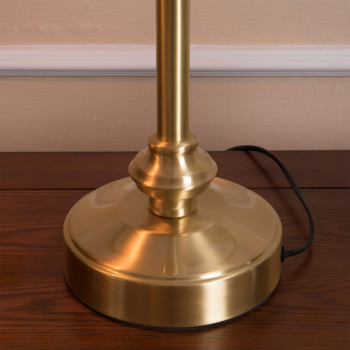 Brass Table Lamp  Adjustable Dome Shade Design - Product detail 5