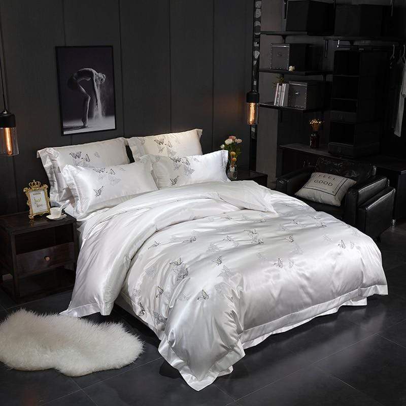 Luxury Butterfly Duvet Set  Egyptian Cotton Satin Blend - Detailed view