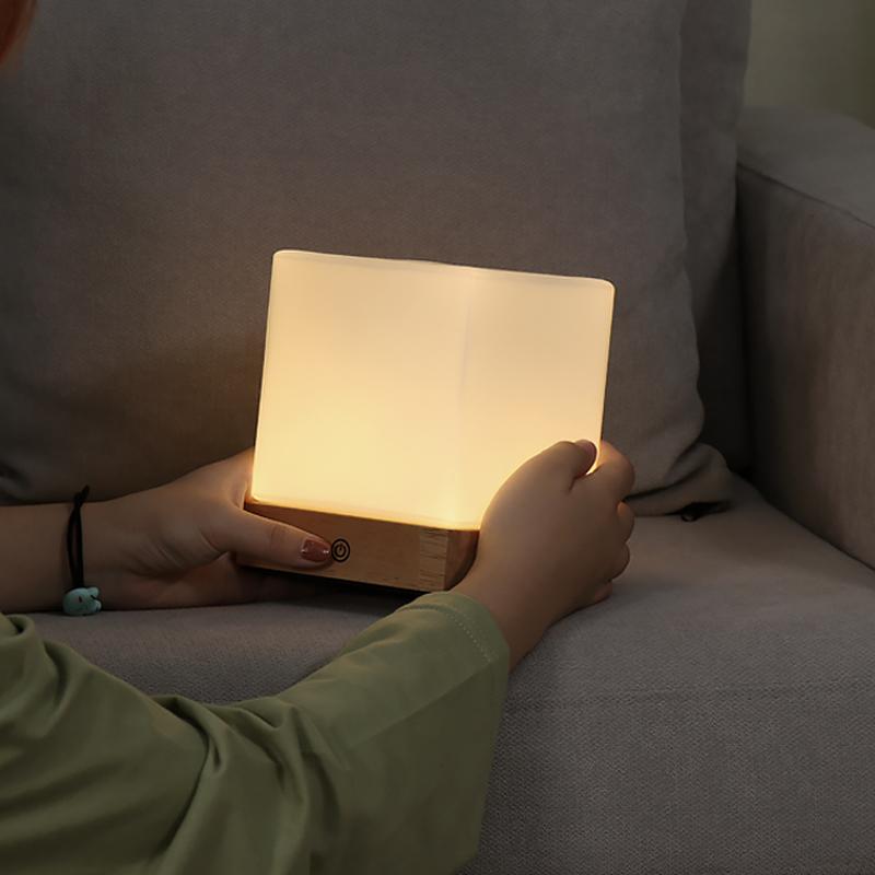 Nordic LED Table Lamp  Minimalist Cube Design With Wooden Base - Product detail 4