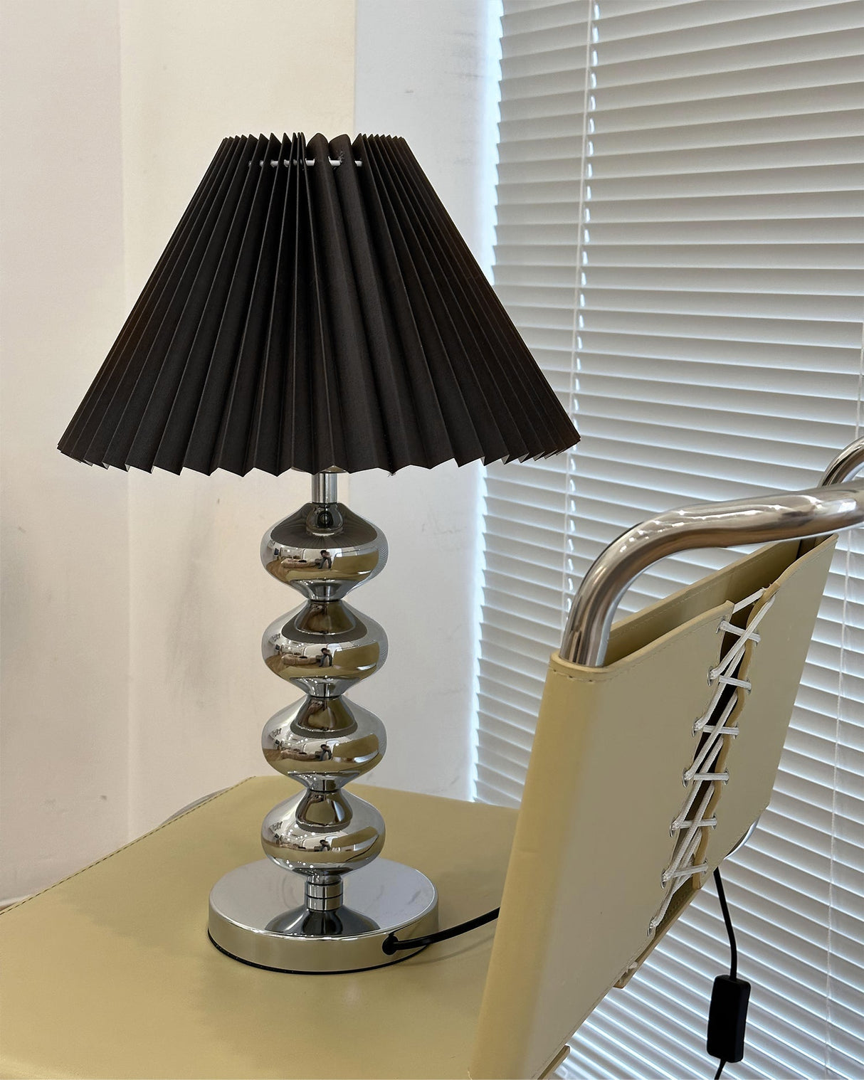 Modern Table Lamp  Chrome Stacked Spheres Base - Product detail 16