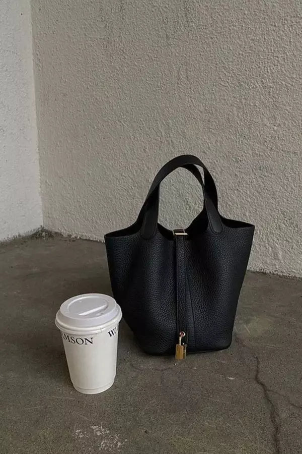 Classic Tote Handbag  Cream Textured Leather Look - Product example