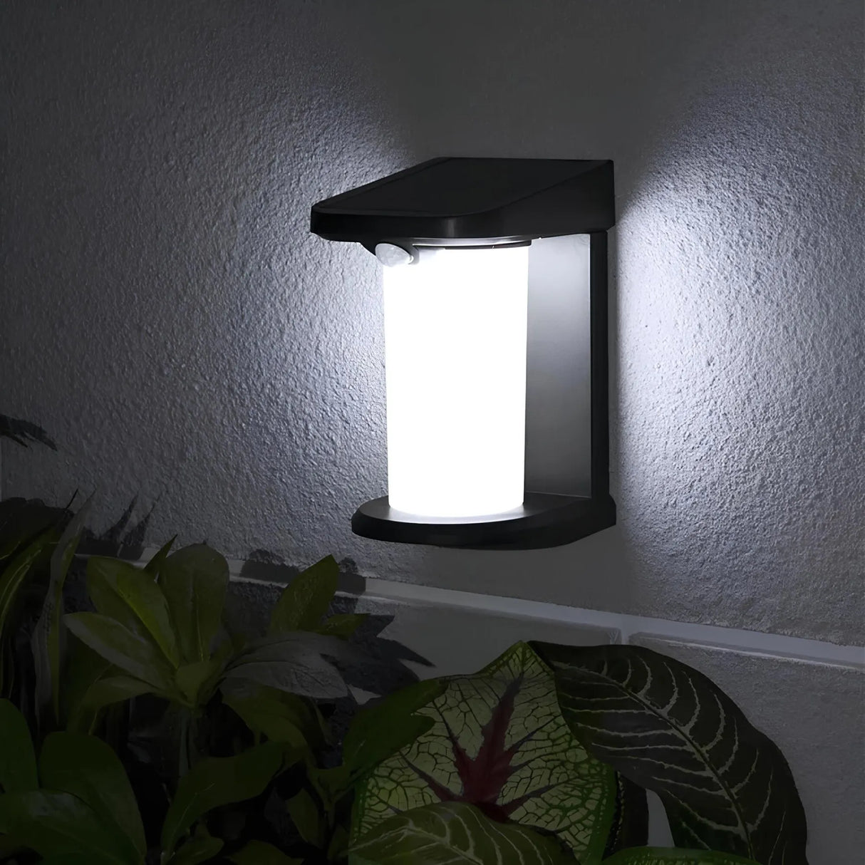Motion Sensor Solar Wall Light  Modern LED Security Sconce - Product detail 6