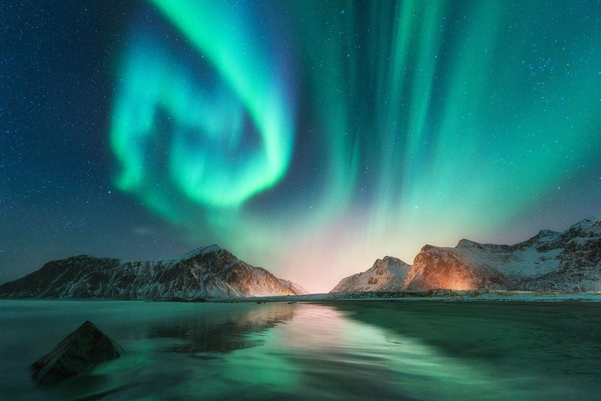Northern Lights mountain lake design file showing complete Aurora Borealis pattern