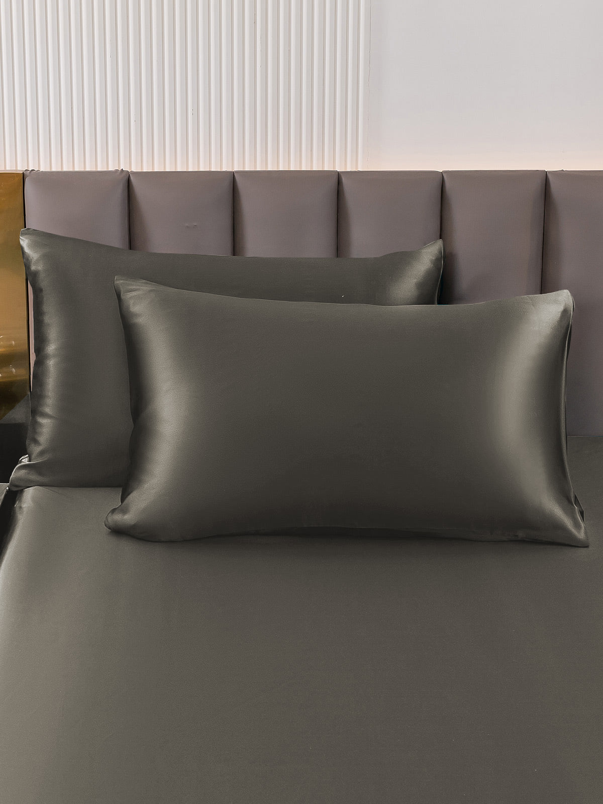 Mulberry Silk Pillowcase Set  Premium White Envelope Closure Design - Product detail 5