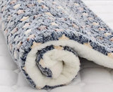Pet Comfort Blanket  Soft Flannel Star Pattern Design - Detailed view