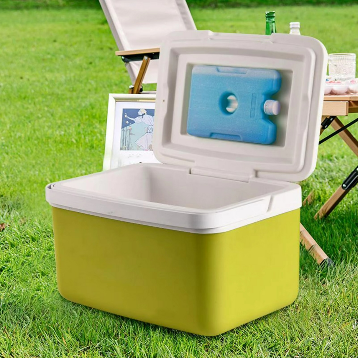 Portable Cooler Box 15L  Insulated Food  Beverage Container - Product example