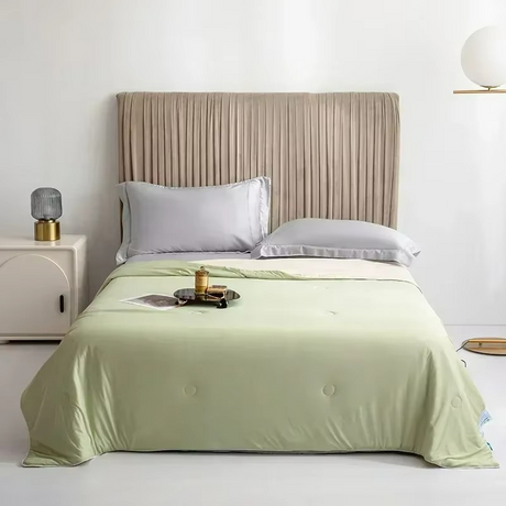 Cooling Summer Bedding  Dual-Sided Temperature Regulating Quilt - Product example