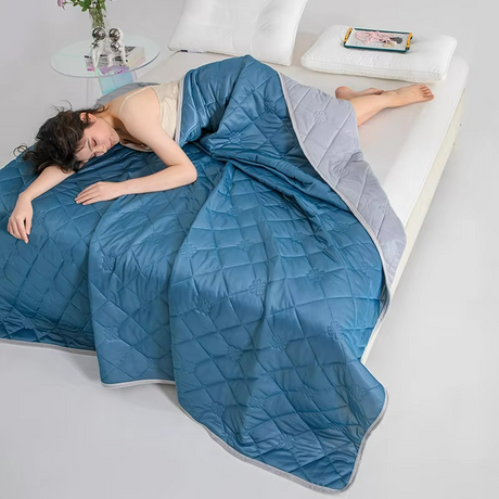 Cooling Summer Comforter  Dual-Sided Temperature Regulating Quilt - Product detail 4