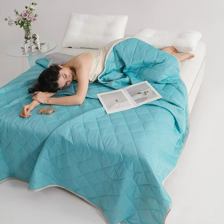 Cooling Summer Comforter  Dual-Sided Temperature Regulating Quilt - Product detail 6
