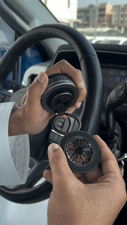 Magnetic Car Phone Mount  360 Rotatable Vacuum Suction Design - Detailed view