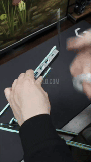 USB-C Laptop Hub Stand  8-in-1 Aluminum Docking Station - Detailed view