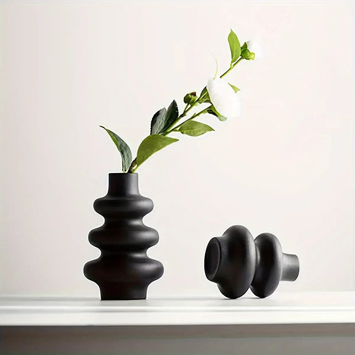 Spiral Ceramic Vase  Sculptural Wave Design - Product detail 4