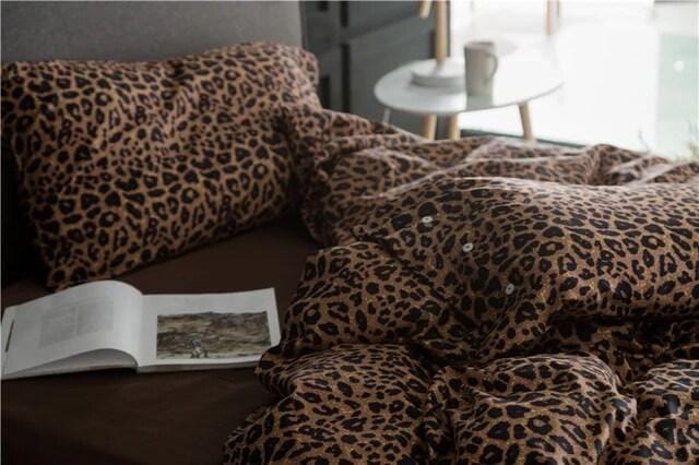 Leopard Print Duvet Cover  Egyptian Cotton Bedding Set - Detailed view