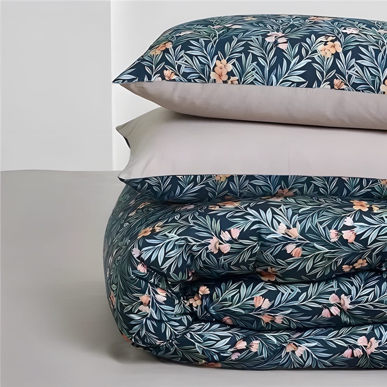 Egyptian Cotton Bedding Set  Botanical Floral Pattern - Product example