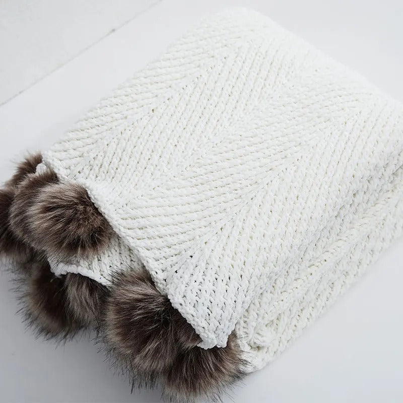 Chunky Knit Throw Blanket  Chenille Pom Pom Design - Product detail 8