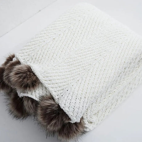 Chunky Knit Throw Blanket  Chenille Pom Pom Design - Product detail 8