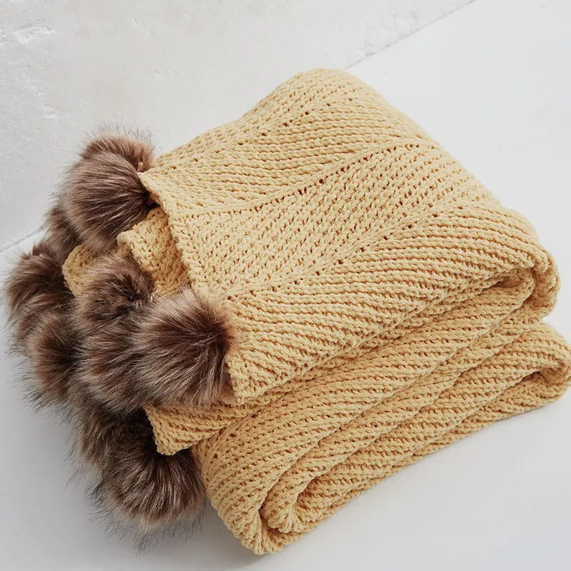 Chunky Knit Throw Blanket  Chenille Pom Pom Design - Product detail 9
