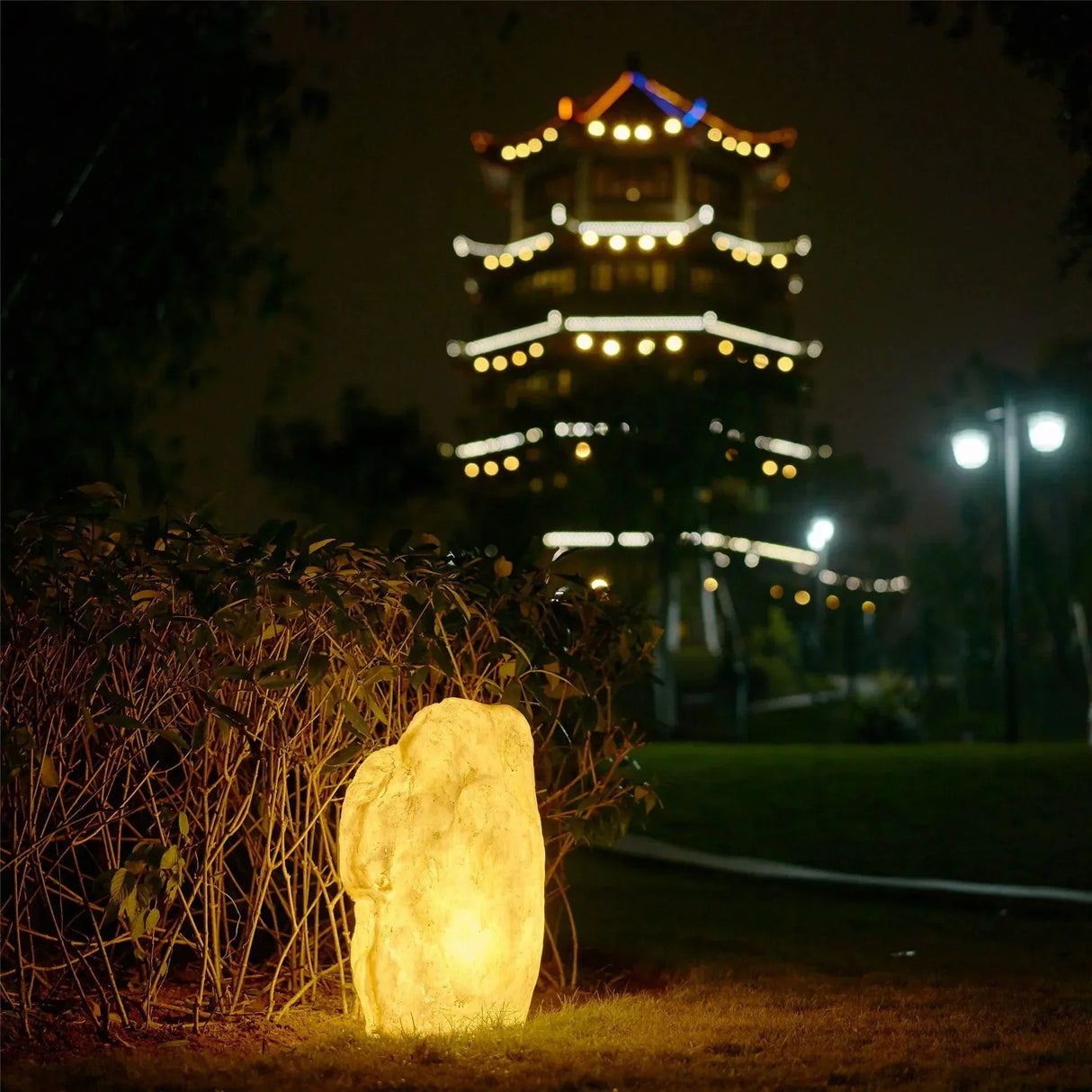 Solar Garden Stone Light  Natural Rock Formation Design - Product example