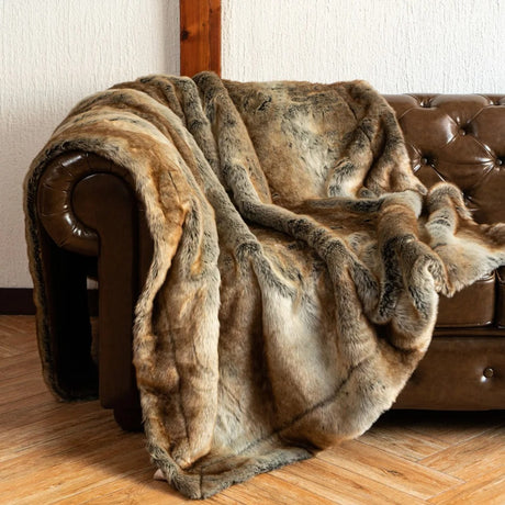 Luxury Faux Fur Throw Blanket  Premium Fox Fur Design - Product detail 7