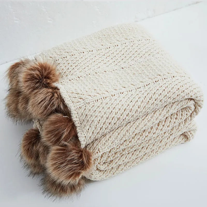 Chunky Knit Throw Blanket  Chenille Pom Pom Design - Product detail 7