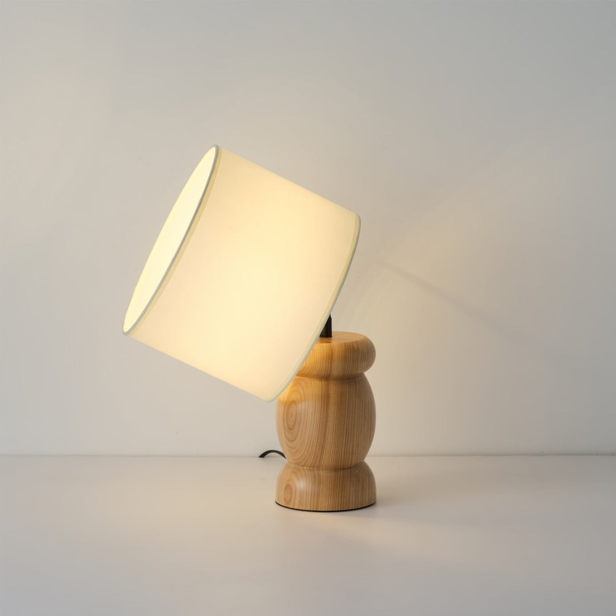 Natural Wood Table Lamp  Stone-Shaped Base with Fabric Shade - Product detail 4