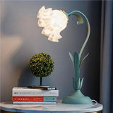 Vintage Table Lamp  Floral Design Adjustable Arm - Product detail 4