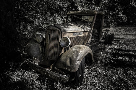 Vintage car wallpaper design file showing detailed black and white pattern